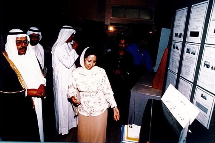 Scanned event photograph 023